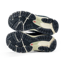 New Balance 2002R Dark Grey Cream