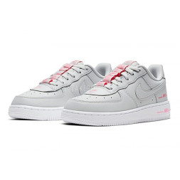 Женские кроссовки Nike Force 1 LV8 3 Photon Dust